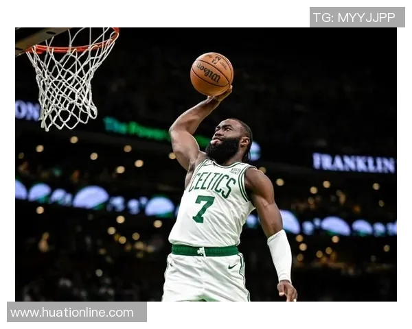 凯尔特人半场三分命中率惨淡怀特豪泽双双失准让人失望